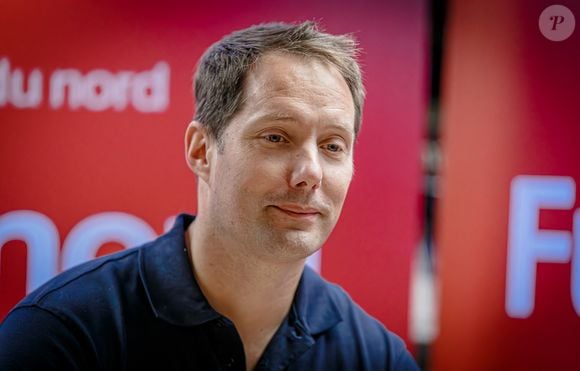 À ce jour, Thomas Pesquet cumule près de 400 jours passés dans l’espace. 

Exclusif - Thomas Pesquet en dédicace pour son livre "Ma vie sans gravité" à la librairie Furet du nord à Lille, le 24 novembre 2023. © Stéphane Vansteenkiste/Bestimage