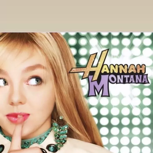 L’épisode spécial des 20 ans a été diffusé le 24 mars, très attendu par les fans.

Alexandra de Hanovre a dévoilé des images de son enfance, révélant être fan de "Hannah Montana". Capture d'écran Instagram