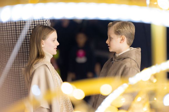 La princesse Gabriella de Monaco, comtesse de Carladès, Le prince Jacques de Monaco, marquis des Baux - La famille princière de Monaco lors du lancement des illuminations de Noël organisées par la municipalité de Monaco sur la Place d'Armes le 27 novembre 2025.
© Olivier Huitel / Pool / Bestimage