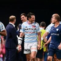 Piscine, jacuzzi, terrain de golf... : Cette ex-star de l'équipe de France présente son domaine, un "havre de paix" situé dans le sud de la France