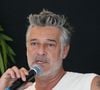 Si l'image partagée par le comédien se veut apaisée et souriante, le contexte de ce départ est loin d'être anodin. 

Stéphane Blancafort - Festival Les Hérault du Cinéma et de la Télévision 2026 au Cap d'Agde le 20 juin 2026.
© Anne-Sophie Guebey / Bestimage