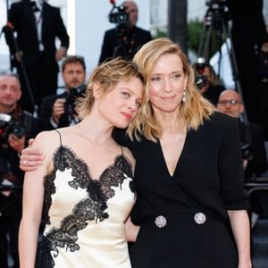 Mélanie Thierry (habillée en Dior) (Bijoux Tasaki), Léa Drucker (habillée en Dior) - Descente des marches du film « La vie d’une femme » lors du 79ème Festival International du Film de Cannes, le 13 mai 2026. © Jacovides-Moreau / Bestimage