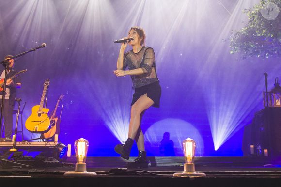 La chanteuse est une véritable star qui se produit dans une cinquantaine de pays, dont ceux d'Europe de l'Est et d'Amérique latine...

La chanteuse française Zaz s'est produite à l'Espaço Unimed de São Paulo, Brésil, le 14 avril 2023, lors de l'Organique Tour qui promeut son récent album "Isa", enregistré pendant la pandémie de coronavirus. Photo par Yuri Murakami/Fotoarena/Spus/Abaca