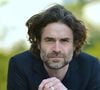 Son demi-frère aîné, Yannick Renier, a lui aussi fait carrière au théâtre, au cinéma et à la télévision.

Rendez-vous avec Yannick Renier en marge du festival du film policier de Reims le 4 avril 2023. © Franck Castel / Bestimage