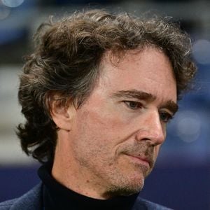 Il nie toute ambition personnelle de diriger LVMH.

Antoine Arnault - Célébrités lors du match de Ligue 1 McDonald's entre le Paris FC contre Rennes (0-1) à Paris le 7 novembre 2025. © Christian Liewig/Bestimage