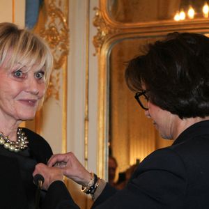 Chantal Ladesou, Rachida Dati - Rachida Dati remet à Chantal Ladesou les insignes de Chevalier de la Légion d'Honneur au ministère de la Culture à Paris le 2 février 2026.

© Philippe Baldini / Bestimage
