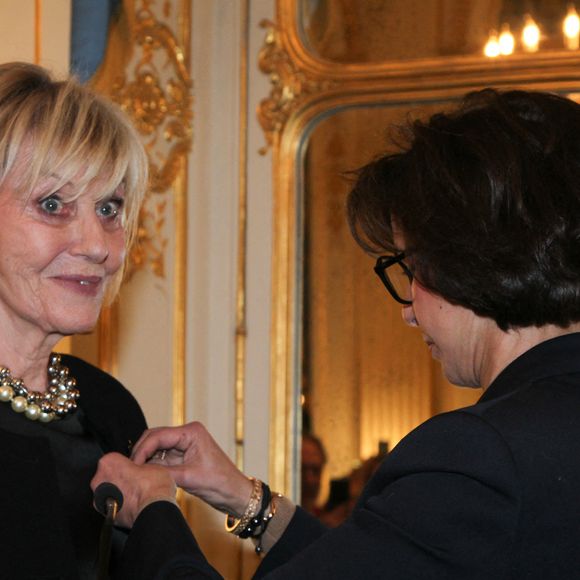 Chantal Ladesou, Rachida Dati - Rachida Dati remet à Chantal Ladesou les insignes de Chevalier de la Légion d'Honneur au ministère de la Culture à Paris le 2 février 2026.

© Philippe Baldini / Bestimage