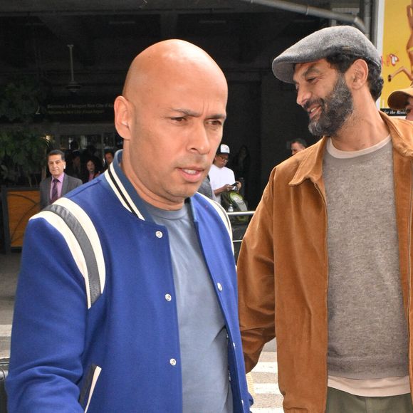 Eric Judor, Ramzy Bedia arrivant à l'aéroport de Nice après le 76e Festival de Cannes à Nice, France, le 17 mai 2023. Photo by Julien Reynaud/APS-Medias/ABACAPRESS.COM