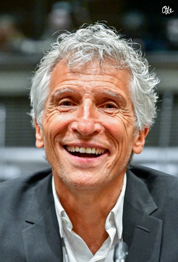 Le présentateur de télévision et producteur audiovisuel Nagui assiste à une audition de la Commission d'enquête parlementaire sur la neutralité, le fonctionnement et le financement du service public de radiodiffusion français à l'Assemblée nationale, à Paris, France, le 1er avril 2026. © Christian Liewig/Bestimage