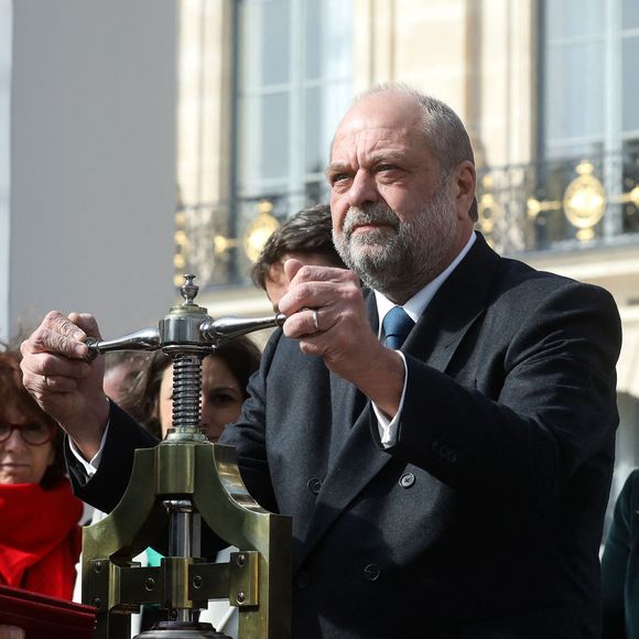 Éric Dupond-Moretti, garde des Sceaux, ministre de la Justice lors de la cérémonie publique de scellement de la loi constitutionnelle du 8 mars 2024 portant sur la liberté de recourir à l’interruption volontaire de grossesse (IVG), au ministère de la Justice, place Vendôme, à Paris, France, le 8 mars 2024. © Stéphane Lemouton/Bestimage