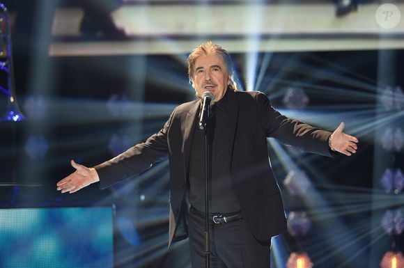 A 22 ans, il a été victime d'un gravissime accident de voiture

Enregistrement de l'émission "Bon anniversaire Line" à l'occasion des 90 ans de L.Renaud au Théâtre Bobino à Paris, qui sera diffusée le Mardi 3 juillet à 20h55 sur France 2. Le 25 juin 2018. 
© Coadic Guirec / Bestimage