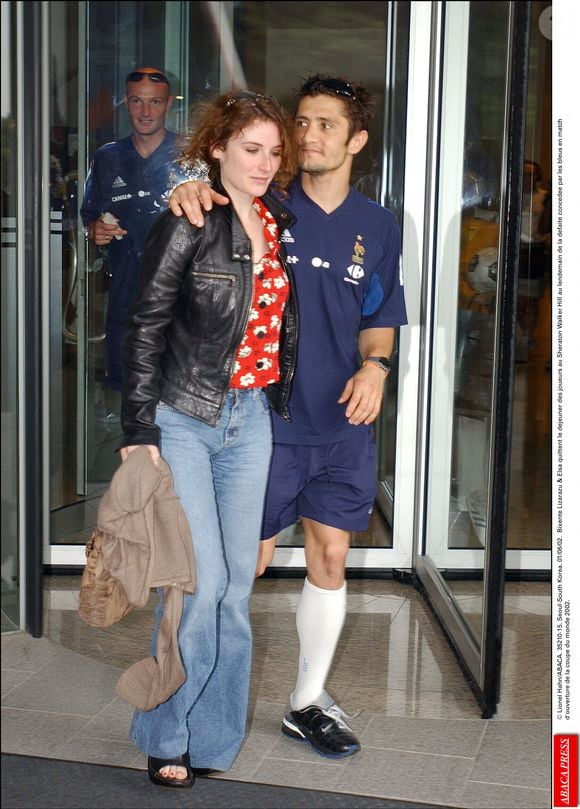 “C'est quelqu'un qui a compté pour moi, je pense que ça a été réciproque, c'est un pan de ma vie extrêmement important”, ajoute-t-elle

Bixente Lizarazu & Elsa quittent le dejeuner des joueurs au Sheraton Walker Hill au lendemain de la défaite concédée par les bleus en match d'ouverture de la coupe du monde 2002. © Lionel Hahn/ABACA