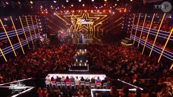 Heureusement, elle peut compter sur le soutien de Nikos Aliagas


Prime de la Star Academy.