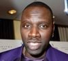 "Contrairement à ce qui est indiqué dans des articles de presse et que nous souhaitons démentir, M. Omar Sy a bien voyagé dans un TGV hier avec son chien muselé" a déclaré la SNCF sur son compte X après avoir pris connaissance des accusations à son encontre.
Omar Sy à la 52e cérémonie des Emmy Awards au New York Hilton Midtown, à New York, le lundi 25 novembre 2024. Photo : Nancy Rivera/Splash News/ABACAPRESS.COM