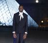 Elle y rencontre de grands chefs, dont Mory Sacko, qu’elle admire particulièrement pour sa cuisine et recommande son restaurant parisien.

Mory Sacko au Grand Dîner du Louvre 2026 à Paris pendant la fashion week Prêt à Porter femme automne/hiver 2026-2027.

© Olivier Borde / Bestimage