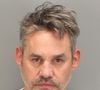 Il s'est éteint paisiblement dans son sommeil des suites d'une maladie cardiaque.

Mugshot de Nicholas Brendon : L'ex-acteur de Buffy arrêté après avoir agressé sa compagne