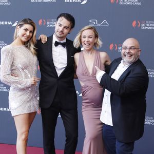 Candice Pascal, Emmanuelle Berne (enceinte), Anthony Colette et Yoann Riou sur le tapis rouge du photocall de la cérémonie d'ouverture du 62ème Festival de Télévision de Monte-Carlo, à Monaco, le 16 juin 2023. © Denis Guignebourg/BestImage