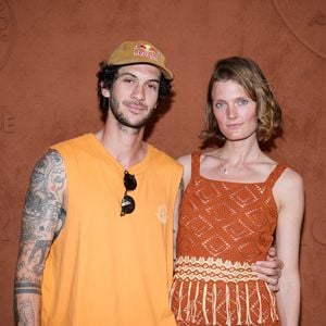 Constance Jablonski et Matthias Dandois au Village lors des Internationaux de France de tennis de Roland Garros à Paris. Le 31 mai 2023 © Cyril Moreau / Bestimage