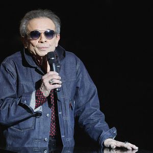 "C'est une véritable tornade qui s'est abattue sur nous", explique-t-il.
Philippe Manoeuvre à la cérémonie des 41èmes Victoires de la Musique à la Seine Musicale à Boulogne-Billancourt le 13 février 2026.
© Coadic Guirec / Bestimage