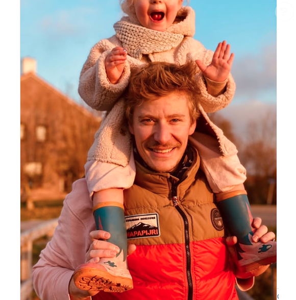 Gérémy Crédeville, "Instagram".