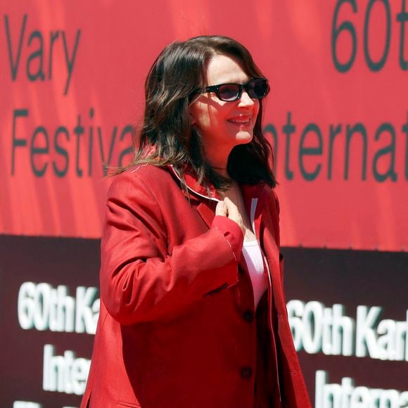Juliette Binoche lors du 60ème Festival International du Film de "Karlovy Vary" à Karlsbad, le 9 juillet 2026. 

© Bestimage