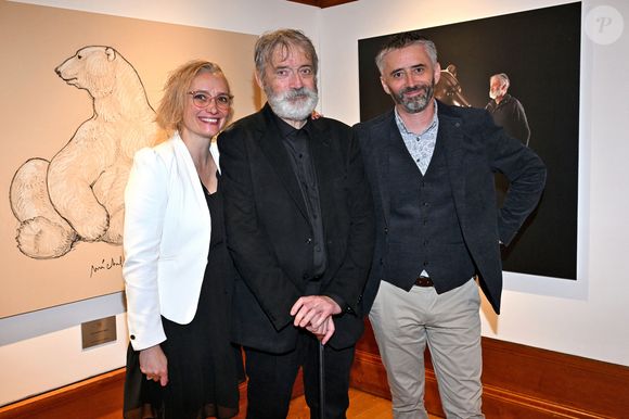 Exclusif - Michel Bassompierre entouré par ses enfants Karéne et Guillaume - Vernissage de l'exposition "Les Géants des Glaces" de Michel Bassompierre au musée océanographique de Monaco, le 10 avril 2024. 

© Bruno Bebert / Bestimage
