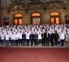 Grande annonce d'une figure du milieu culinaire.

Jean-Baptiste Lemoyne, Le président Emmanuel Macron, Jérôme Bocuse, Anne-Sophie Pic, Guillaume Gomez, Alain Ducasse, Marc Veyrat avec des chefs au Cocktail du dîner des grands chefs à la préfecture du Rhône à Lyon en marge du concours Bocuse d'Or et du salon Sirha.

© Romain Doucelin / Bestimage