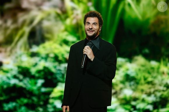 Un passage nécessaire pour pouvoir monter sereinement sur scène.

Exclusif - Amir Haddad - Enregistrement de l'émission "M6 sur son 31" au Dôme de Paris, présentée par A.Galiana et E.Gossuin et diffusée le 31 décembre sur M6
© Christophe Clovis / Bestimage