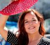 Amoureuse d'un guide de montagne qui vit dans les Cévennes, l'actrice (qui ne souhaite pas qu'on précise son âge) en a dit un peu plus sur leur relation à distance qui semble très bien se passer.
Laure Calamy en photocall pour le téléfilm en compétition "Une amie dévouée" lors de la 26ème édition du Festival de la fiction télé de La Rochelle, France, le 13 septembre 2024. © Patrick Bernard/Bestimage