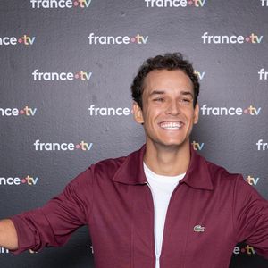 Théo Curin assiste à la conférence de presse de France TV le 4 septembre 2024 à Paris, en France. Photo : Nasser Berzane/ABACAPRESS.COM