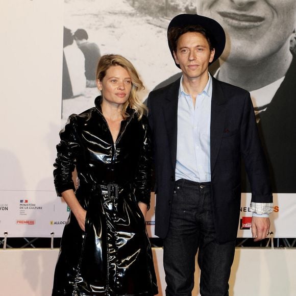 Mélanie Thierry et son compagnon le chanteur Raphael - Cérémonie d'ouverture du Festival Lumière 2021 à Lyon le 9 octobre 2021.
© Dominique Jacovides / Bestimage