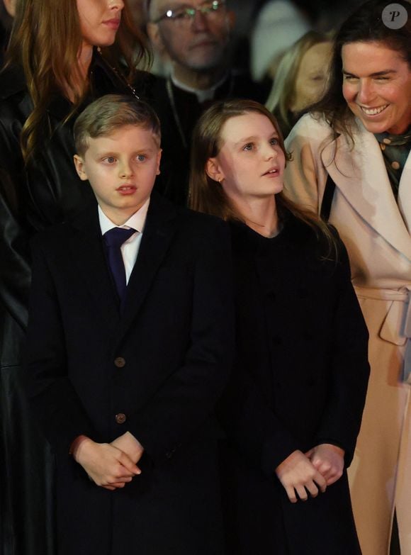 Le Prince Albert II de Monaco, la Princesse Charlène de Monaco, le Prince Héréditaire Jacques et la Princesse Gabriella assistent à la cérémonie de la Sainte Dévote à Monaco, Monaco le 26 janvier 2026 Photo par Jean-Charles Vinaj/ABACAPRESS.COM