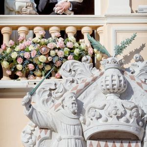 Le prince Albert et la princesse Charlène de Monaco présentent leurs jumeaux, la princesse Gabriella et le prince Jacques, au public monégasque sur le balcon du Palais princier à Monte-Carlo, Monaco, le 7 janvier 2015. Photo Patrick Van Katwijk/DPA/ABACAPRESS.COM - Point De Vue Out