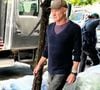 La raison ? Il doit encore assurer des rentrées d’argent !

New York, États-Unis – La légende du rock Sting, chanteur emblématique du groupe The Police, a été aperçu lors d’une promenade dans Central Park, à Manhattan le 3 septembre 2025. © Backgrid USA / Bestimage