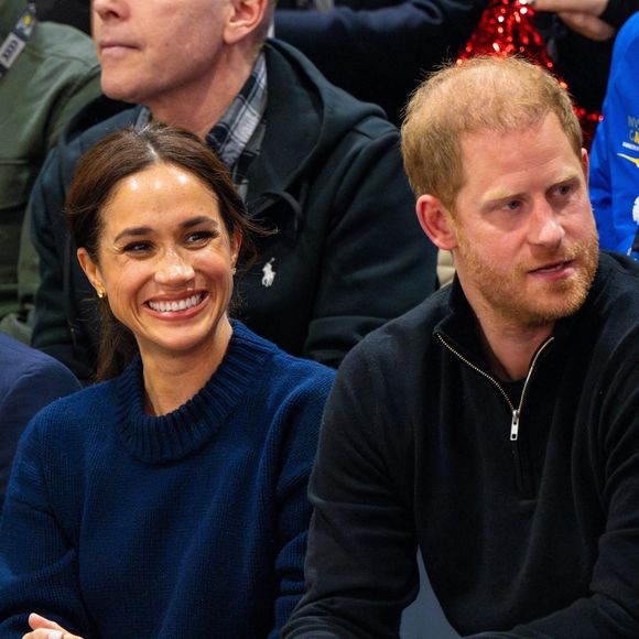 Une chose est sûre, la mère de famille avait hâte de retrouver ses bambins.
Vancouver, CANADA - Meghan Markle, duchesse de Sussex au curling en fauteuil roulant au centre récréatif Hillcrest pendant les Jeux Invictus de Vancouver Whistler 2025 au Canada. 
©Backgrid UK/ Bestimage