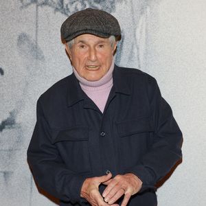 Avec eux, un parterre de stars étaient présentes, dont le réalisateur Claude Lelouch, âgé de 88 ans. 

Claude Lelouch - Photocall de la représentation exceptionnelle de LUMIÈRE ! par Thierry Frémaux au Grand Rex à Paris le 12 décembre 2025.
Photo par Guirec Coadic / Bestimage