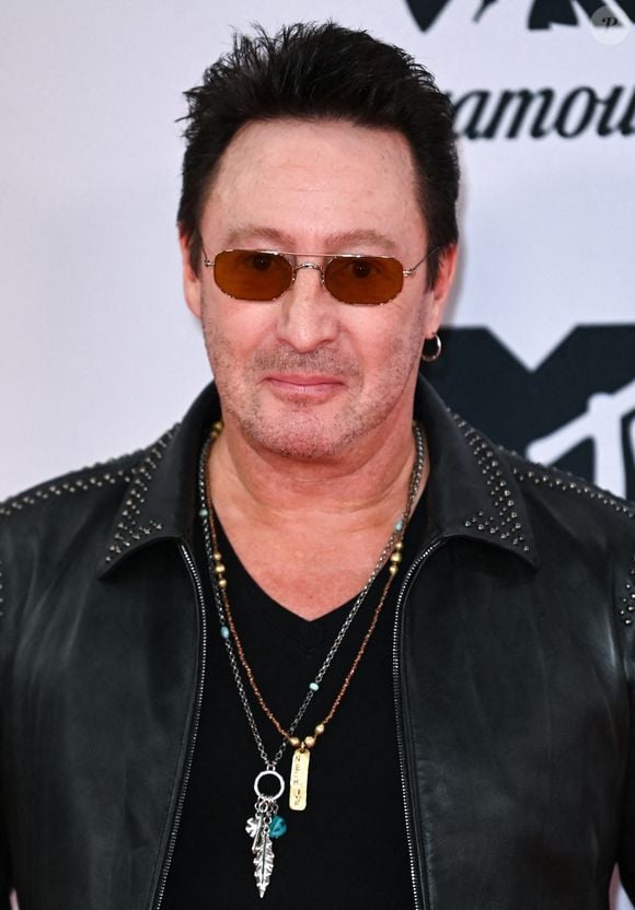 Julian Lennon arrivant aux MTV European Music Awards, PSD Bank Dome. Crédit : Doug Peters/EMPICS ... MTV European Music Awards - Arrivées 8 ... 13-11-2022 ... Düsseldorf ... Allemagne ... Le crédit photo doit se lire comme suit : Doug Peters/Doug Peters. Numéro de référence unique : 69769051 ...