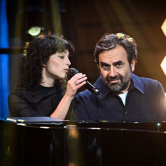 Exclusif - Barbara Pravi et André Manoukian - Enregistrement de l'émission "Le Grand Echiquier : Spéciale Dalida" à l'Opéra royal de Versailles, présentée par C.Chazal et A.Manoukian, et diffusée sur France 2, le 18 mars 2025. © Guillaume Gaffiot/Bestimage