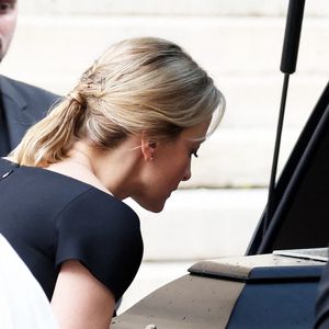 En légende, elle a simplement écrit : « Merci ma chère. »

Audrey Crespo-Mara - Sorties des obsèques de Thierry Ardisson en l’église Saint-Roch de Paris, France, le 17 juillet 2025. 

© Clovis-Jacovides/Bestimage