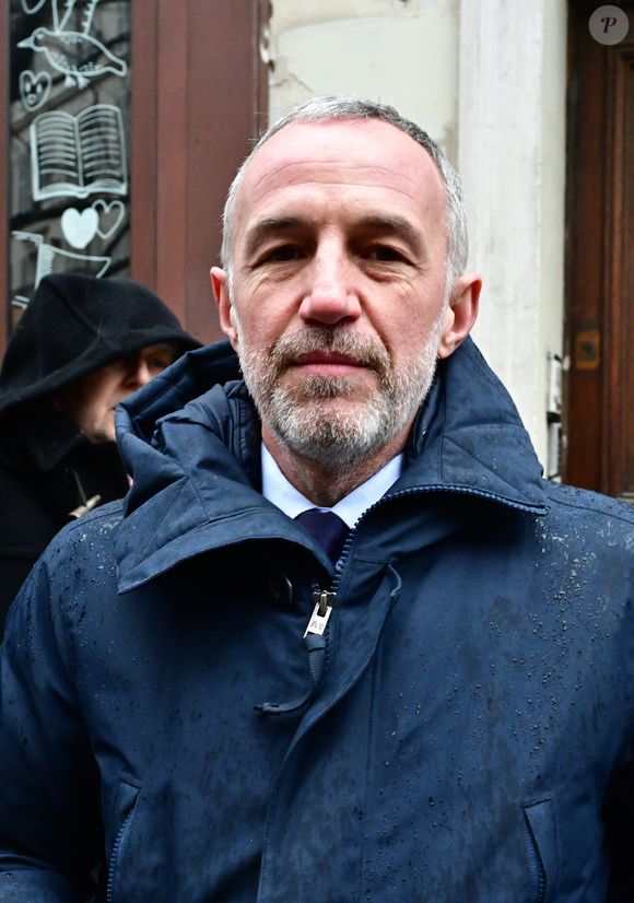 Emmanuel Grégoire lors de l'inauguration la place Shimon Peres dans le Marais à Paris, France, le 18 février 2026. © Christian Liewig/Bestimage