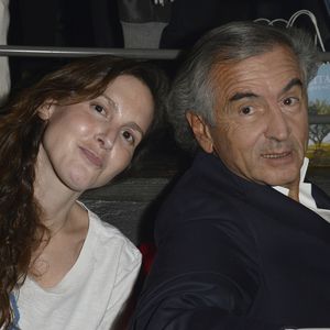 Justine Lévy et son père Bernard-Henri Lévy -  People assistent au concert de Arielle Dombasle à la Cigale à Paris le 4 novembre 2015. © Guirec Coadic / Bestimage