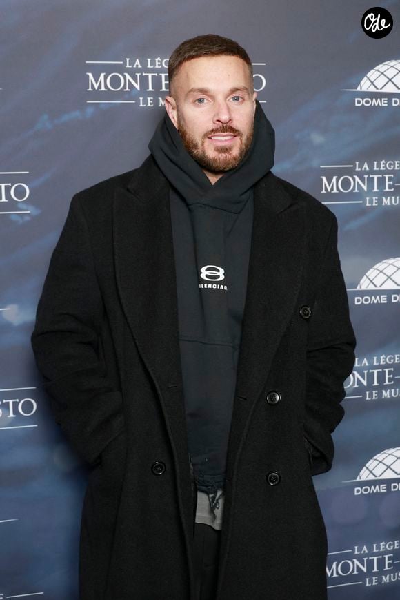Julien Tota avait ainsi travaillé sur la comédie musicale "Robin des bois", qui avait son frère pour vedette.

Matt Pokora lors de la générale presse de la comédie musicale "La Légende de Monte Cristo" au Dôme de Paris le 29 janvier 2026.

© Christophe Aubert via  Bestimage