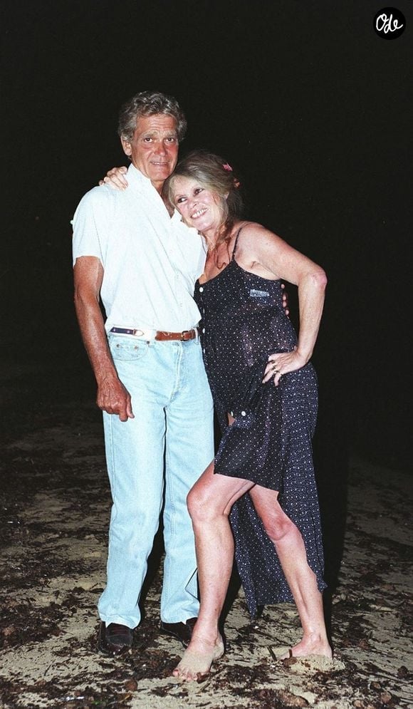 Archives - Brigitte Bardot et Bernard d'Ormale.

© Backgrid UK/ Bestimage
