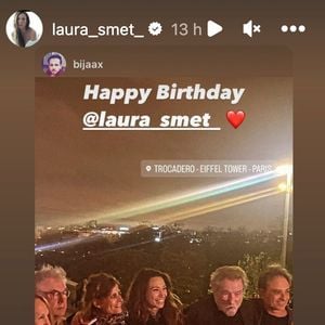 Laura Smet immortalisée sur Instagram aux côtés d'Eddy Mitchell, Dominique Besnehard, Nathalie Baye et de son mari Raphaël Lancrey-Javal.