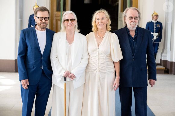 Il était âgé de 80 ans
Le roi Carl XVI Gustav et la reine Silvia de Suède ont remis les ordres royaux de chevalerie pour des réalisations exceptionnelles au membres du groupe ABBA au Palais royal de Stockholm, Suède, le 31 mai 2024. © Dana Press/Bestimage