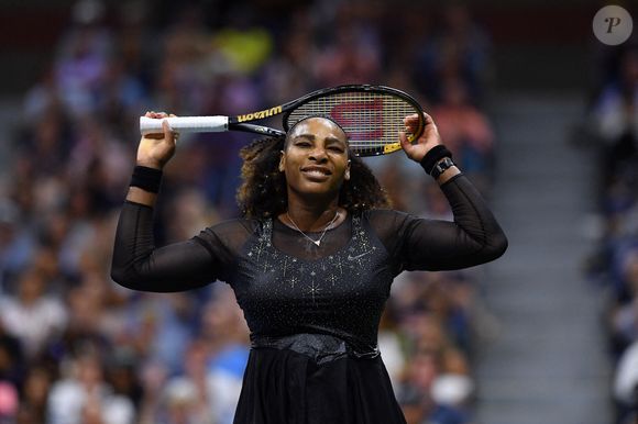 Ce retour met fin à plusieurs mois de spéculations, déclenchées par sa récente réinscription sur les listes de contrôles antidopage.  

Serena Williams fait ses adieux au tennis après son élimination au troisième tour par A.Tomljanovic (7-5, 6-7 (4/7), 6-1)à l'US Open sur le court Arthur-Ashe à New York City, New York, Etats-Unis, le 2 septembre 2022. © Antoine Couvercelle/Panoramic/Bestimage