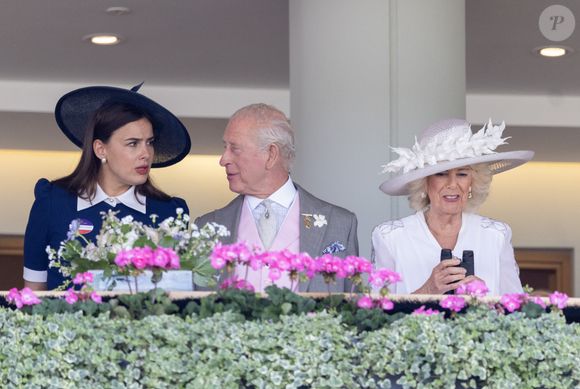 La comédienne déplore le fait qu'ils soient médiatisés dès leur plus jeune âge.

Quatrième jour du meeting royal d'Ascot, à l'hippodrome d'Ascot, dans le Berkshire, au Royaume-Uni. Sur la photo : le roi Charles III, la reine Camilla Parker Bowles, reine consort d'Angleterre, et Sophie Winkleman. Photo par GOFF/BESTIMAGE