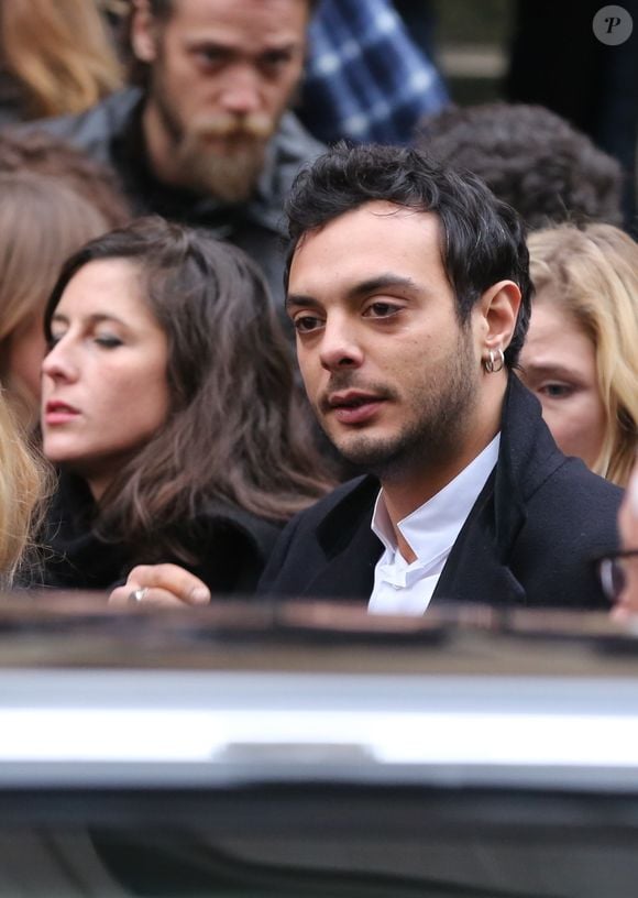 Roman de Kermadec (Fils de Kate Barry) - Sortie des obseques de Kate Barry en l'eglise Saint-Roch a Paris. Le 19 decembre 2013