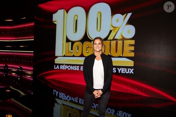 Exclusif - Pauline Deroulede en backstage de l'enregistrement de l'émission "100% Logique", présentée par C.Féraud et diffusée le 7 mars 2026 sur France 2, à Saint Denis, France, le 26 novembre 2025. © Jeremy Melloul/Bestimage