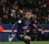 Son objectif : s'entretenir avec des personnes ayant évolué au plus haut niveau de leur discipline, pour discuter "de la pression, de l'état d'esprit, des échecs, des sacrifices, des hauts, mais aussi des bas." 

Gregory van der Wiel - Match de football PSG-Troyes au Parc des Princes à Paris, le 28 novembre 2015.